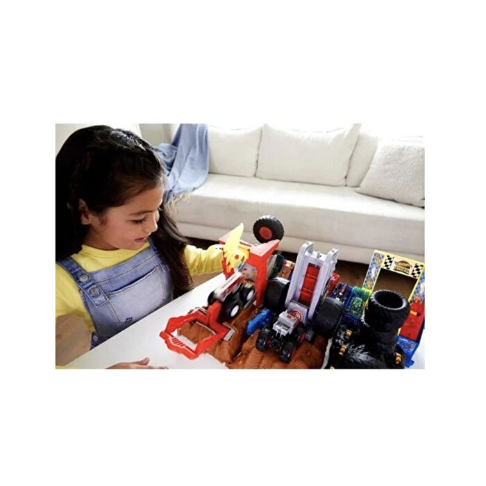 Hot Wheels Monster Trucks Arenada M Cadeleye Ba Lang Setleri Hnb Arma An Oyuncak