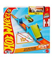 Hot Wheels Stunt Trucks Akrobatik Yarış Pisti Oyun Seti JHK78