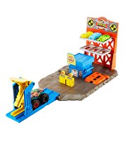 Hot Wheels Monster Trucks Patlama İstasyonu Oyun Seti HFB12