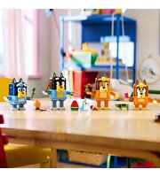 LEGO Bluey Parçalarla İnşa Edilen Bluey Ailesi 11217