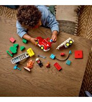 LEGO DUPLO Kasabası Hortumlu İtfaiye Aracı ve İtfaiyeci 10473