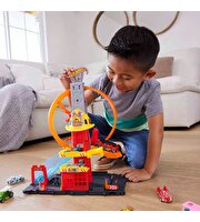 Hot Wheels Çember Pistli İftaiye İstasyonu HKX41