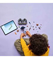 LEGO Wednesday Siyah Yıldız Çiçeği 76784