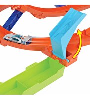 Hot Wheels Bumerang Çemberli Yarış Pisti HTK16