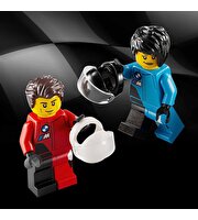 LEGO Speed Champions BMW M4 GT3 ve BMW M Hybrid V8 Yarış Arabaları 76922