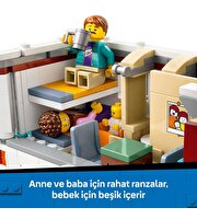 LEGO City Tatil Macera Karavanı 60454