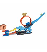 Hot Wheels Dİnazor ile Mücadele Oyun Seti HKX42