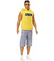 Barbie Yakışıklı Ken Bebekler Sarı Kapşonlu Ken GDV14