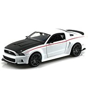 1:24 Ölçekli Beyaz Ford Mustang Street Racer