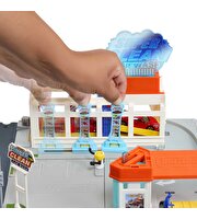 Matchbox Aksiyon Sürücüleri Süper Oto Yıkama Oyun Seti