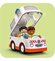 LEGO DUPLO Ambulans ve Sürücü 10447