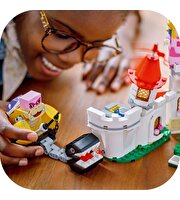 LEGO Super Mario Peach’in Kalesi’nde Roy ile Savaş 71435