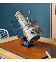 LEGO Icons Hubble Uzay Teleskobu 11382