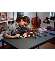 Lego Wednesday Thing's Apartment 76785