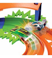Hot Wheels İkili Yarış ve Akrobasi Pisti HTK17