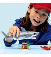 LEGO Creator Acımasız Köpek Balığı ile Hazine Sandığı 31381