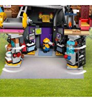 LEGO Despicable Me 4 Minyonlar ve Gru'nun Aile Köşkü 75583
