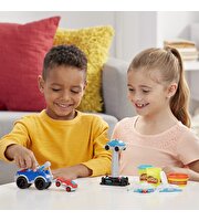 Play-Doh Çalışkan Çekici Kamyon E6690