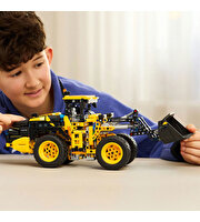 LEGO Technic Volvo L120 Electric Tekerlekli Yükleyici 42209