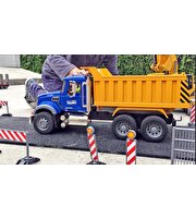 Bruder MACK Damperli Kamyon