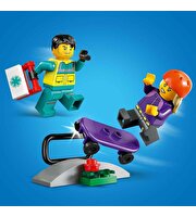 LEGO City Acil Yardım Ambulansı 60451
