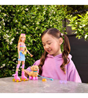 Barbie Pets Paten Macerası Bebek ve Sevimli Köpek Oyun Seti JMJ44