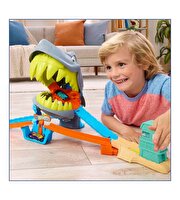 Hot Wheels City Köpek Balığı Macerası Oyun Seti JHL96