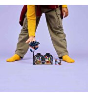 LEGO Wednesday Siyah Yıldız Çiçeği 76784