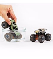 Monster Jam Dirty to Clean 1:64 İkili Araba Seti Soldier Fortune Max-D
