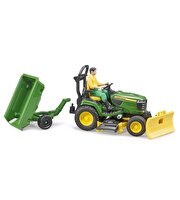 Bruder John Deere Çim Biçme Traktörü ve Bahçıvan