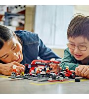 LEGO City Ferrari Arabalı F1 Pit Stop ve Pit Ekibi 60443