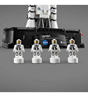 LEGO Technic NASA Artemis Uzay Fırlatma Sistemi Roketi 42221