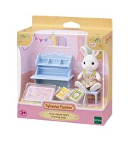 Sylvanian Families Kar Tavşanı Kız ve Çalışma Masası