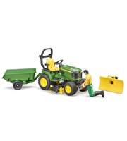 Bruder John Deere Çim Biçme Traktörü ve Bahçıvan