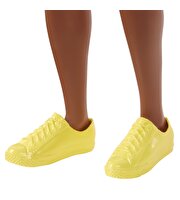 Barbie Yakışıklı Ken Bebekler Mor Tişört ve Şort Takımlı GRB87