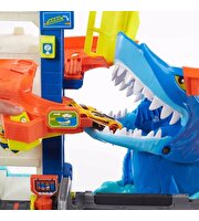 Hot Wheels City Köpek Balığından Kaçış HDP06