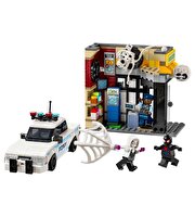 LEGO Marvel Spider-Verse: Miles Morales Spot'a Karşı 76311