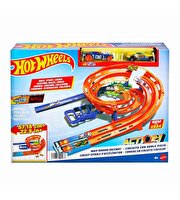 Hot Wheels İkili Yarış ve Akrobasi Pisti HTK17