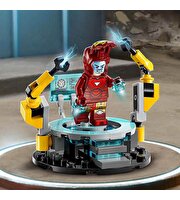 LEGO Marvel Iron Man’in Laboratuvarı: Zırh Salonu 76315