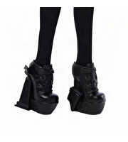 Monster High X Wednesday Wednesday Addams Koleksiyon Bebeği JNJ91