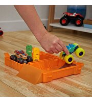 Hot Wheels Monster Trucks Taşınabilir Oyun Seti HXT04
