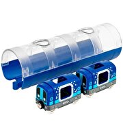 Brio Karanlıkta Parlayan Metro Treni ve Tünel