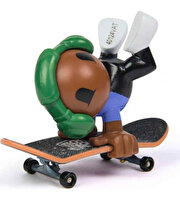 Tech Deck SK8 Crew Figürlü Parmak Kaykayı 1