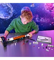 LEGO Technic NASA Artemis Uzay Fırlatma Sistemi Roketi 42221