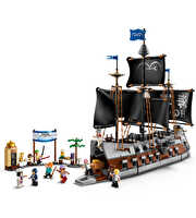 LEGO One Piece Garp’ın Savaş Gemisi 75646