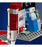 LEGO Marvel Spider-Verse: Miles Morales Spot'a Karşı 76311