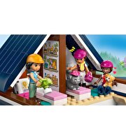 LEGO Friends At Ahırı ve Binicilik Akademisi 42688