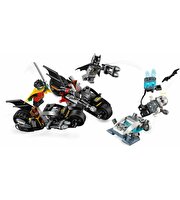 LEGO Batman Mr. Freeze Batcycle Savaşı 76118