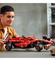 LEGO Technic Ferrari SF-24 F1 Araba 42207