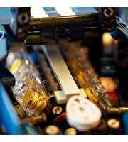 LEGO Technic 2022 Ford GT 42154